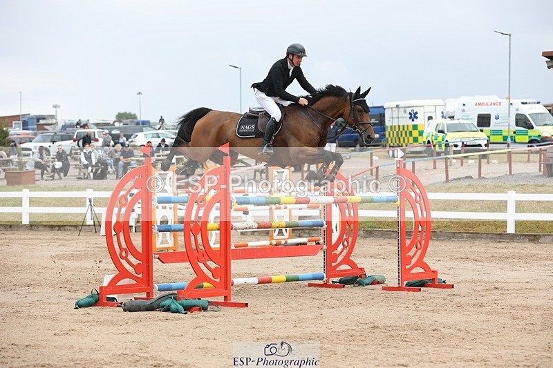 250717-133104-05392 - Cls 1, 3 Star Small Tour Start to Break