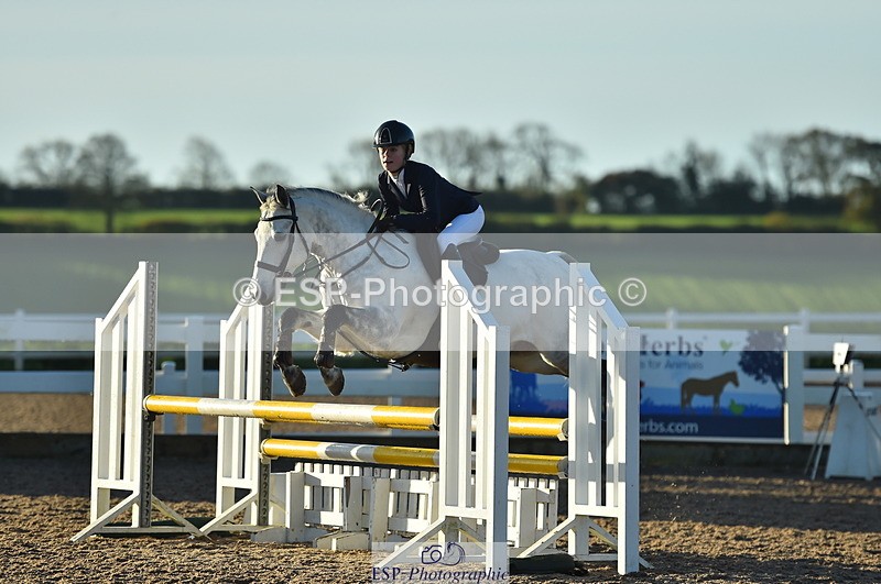 231111A-020752-01168 - Cls 8 Clear Round