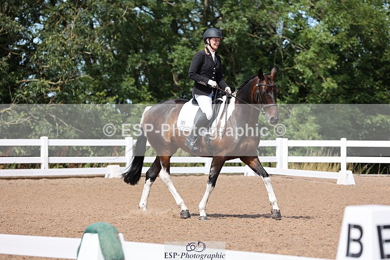 240816A-120541-04348 - 191-Sarah.Tancock-Fairly.Smart