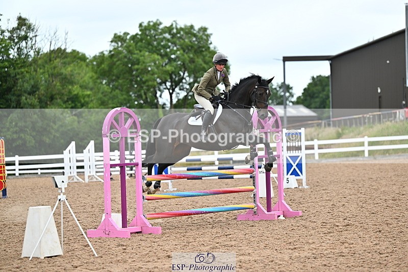 240703A-111132-00135 - Cls 02 Snr Disc & 1.00m Open