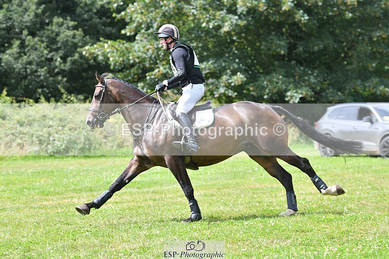 240804-121059-12463 - 364-Tom_Rowland-MONBEG_SKYFALL