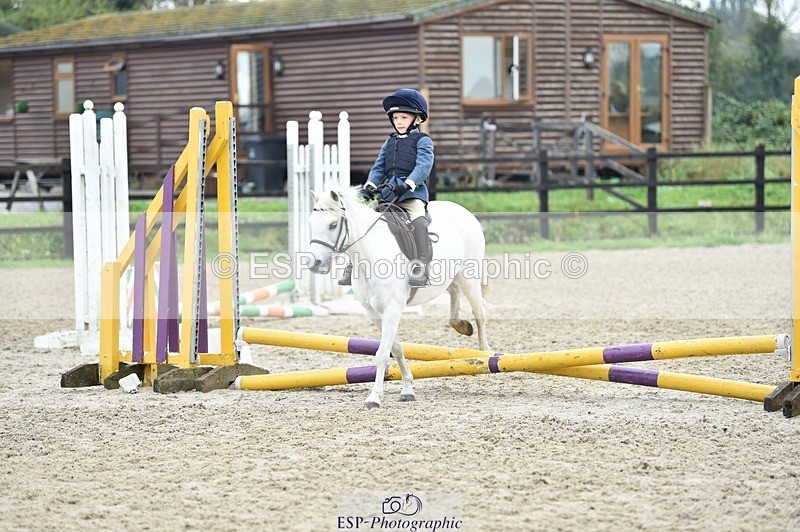 230917-100056-00362 - Cls 01 40cm LR Assisted & unassisted