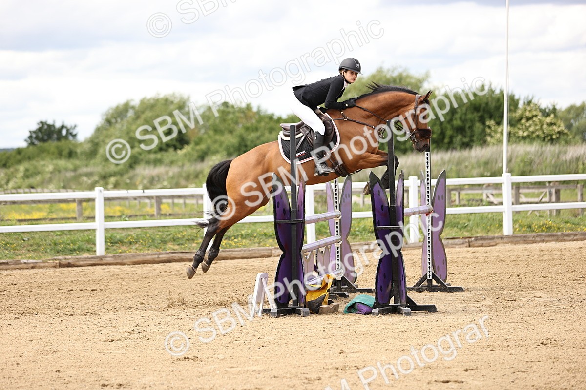 SBM_003225 - Class 11 - Senior Newcomers - 1.10m