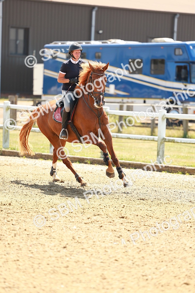 SBM_001268 - Class 4 - Senior Newcomers - 1.10m