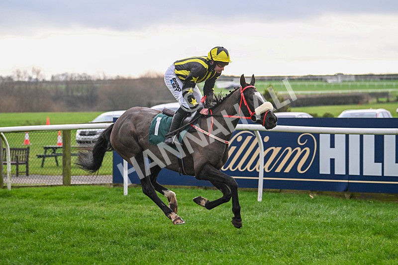 171224-Race 3-Not Staying Long-3149 - Race 3