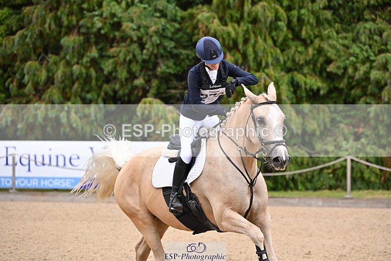 250802A-143800-05955 - F-273-Imogen.Knight-FOURSEASONS.FIRST.EDITION