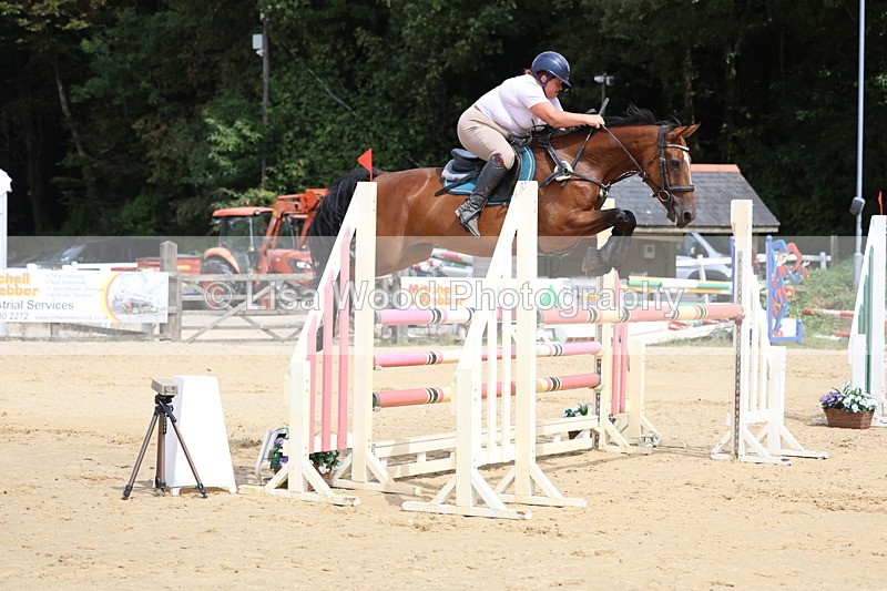 3E7A4143 - Class 7: Senior Newcomers/1.10m open
