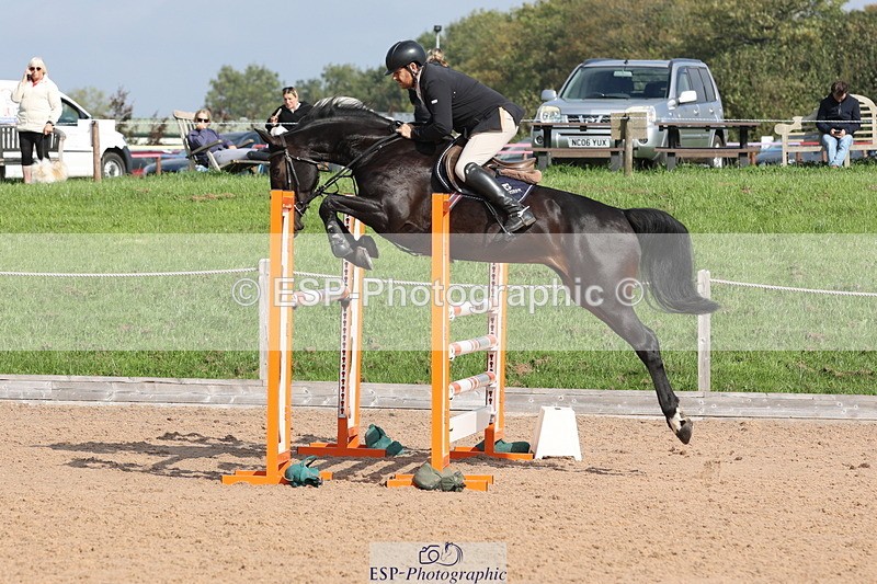 230915A-111324-01673 - Cls 2 Snr Foxhunter