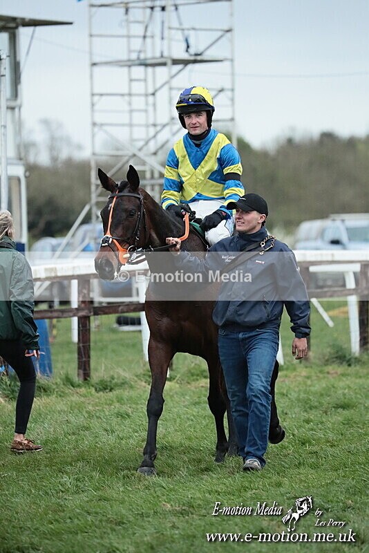 PtP 130425 423 - Edgecote Races 13/04/25