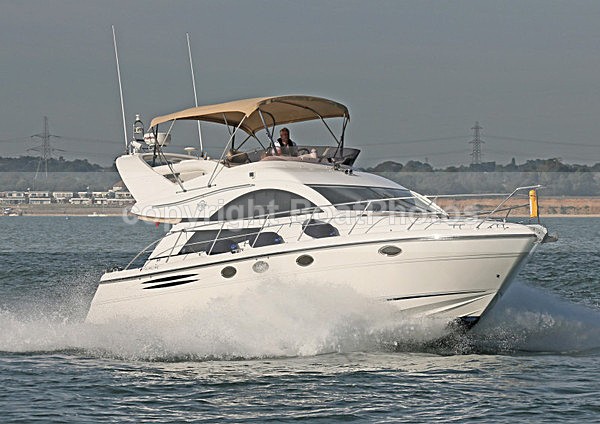 120908 TIN DRUM WT7A1777 - Flybridge Cruisers