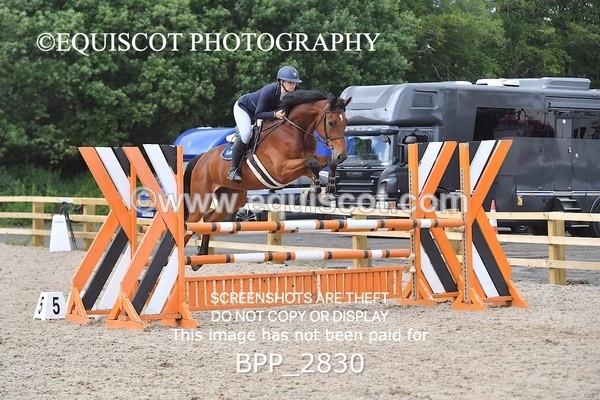 BPP_2830 - SUN CLASS 18 Senior Newcomers/ 1.10m Open