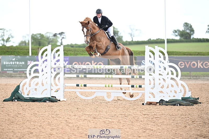 260513B-145558-01187 - Cls 6 Snr Fox and 1.20m Open