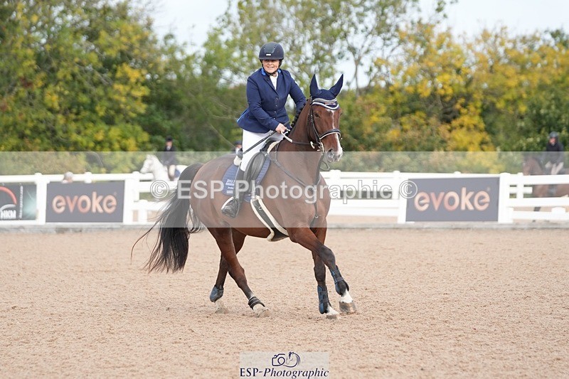 251005-100434-02452 - Cls 22 British Novice and 90cm