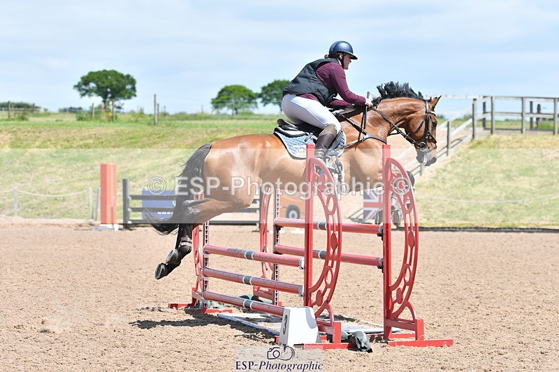 240609A-131816-05578 - Cls 18 Snr Newcomers and 1.10m Open