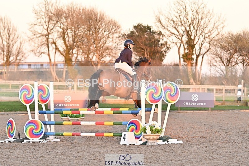 250401-193328-01049 - 100cm Cl;asses