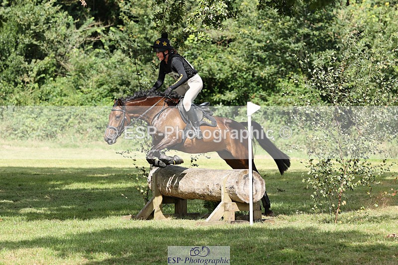 240825X-113914-32302 - 70cm XC 11.00 to 12.00