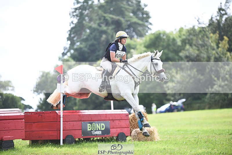 240804-154810-18792 - 606-Kate_Jupp-CARROWNURLAUR_PRIDE