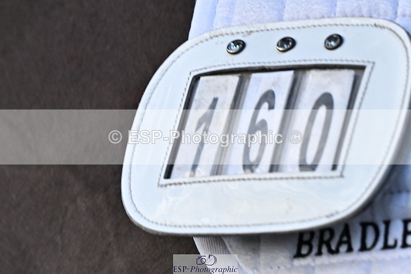 241214-145417-03008 - 160-Shelly.Smit-Sharp.Sharp