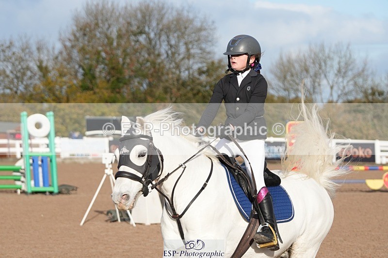 251025-100451-00014 - Chard 25th & 26th Oct BS Juniors/COH/Club/schools unaffiliated showjumping