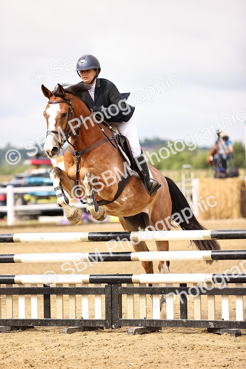 SBM_012735 - Class 13 - Senior British Novice - 90cm Open