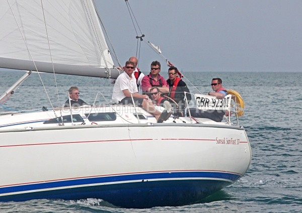 090620 GBR9230T SUNSAIL 30 IMG_4752 - ROUND THE ISLAND 2009