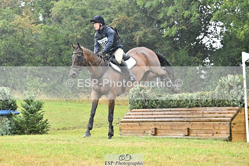 250830-144605-04761 - G-308-Kate.Nutt