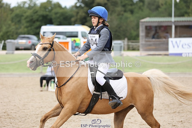 240823X-143308-18468 - 70cm R1 13.45 to 15.30