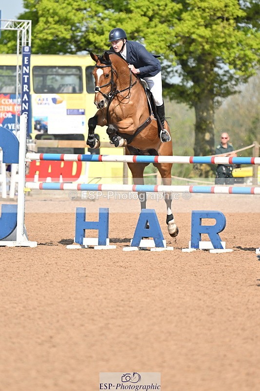 240512A-100813-17147 - Cls 48 National 1.30m Open