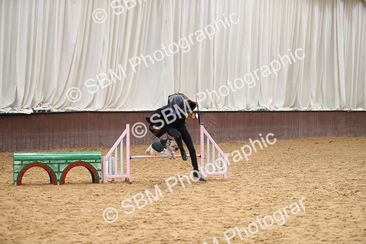 SBM_001055 - Class 3 - Horse & Hound