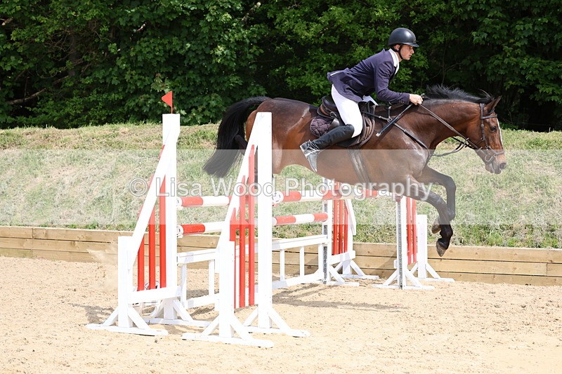 3E7A7223 - Class 7: Senior Newcomers/1.10m open