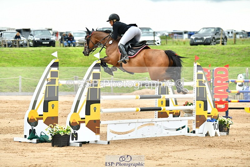 230720A-154319-04004 - Cls 9, 2 Star Big 1.40m Start to break