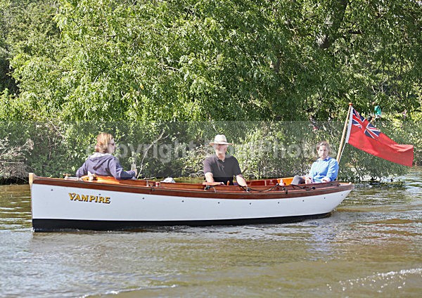 120701 VAMPIRE WT7A4021 - HENLEY ROYAL REGATTA - Sunday 1st July 2012