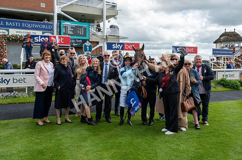 120626-Race 5-Antipodes-1099 - Race 5 16.10pm Sky Bet The World's Gone Football Handicap