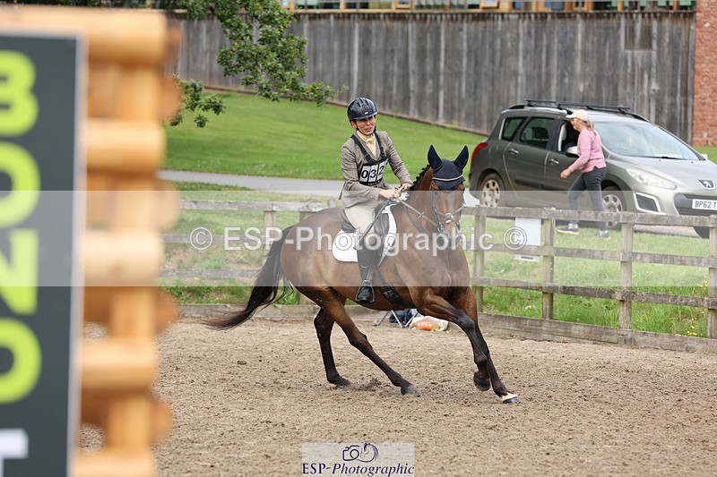 240804-112602-11666 - 321-Samantha_Lewis-KNOCKRIGG_BRONCO