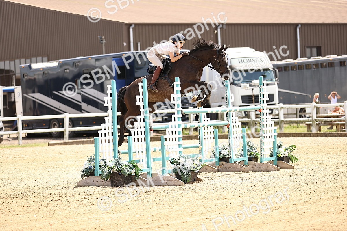 SBM_001925 - Class 16 - GFS Senior Newcomers 1.25m