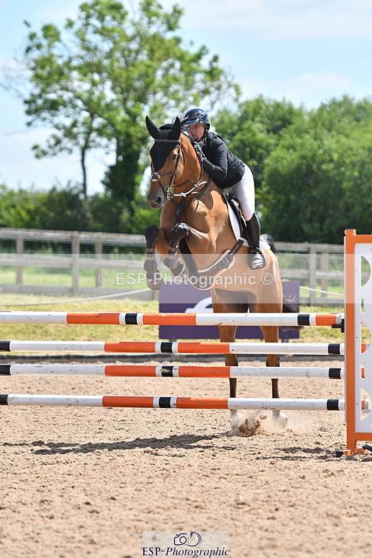 240609A-123413-05231 - Cls 18 Snr Newcomers and 1.10m Open