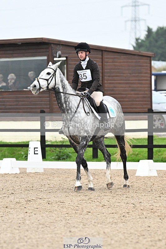 241103-101223-00287 - Intro 3 - 9.40 to 10.40