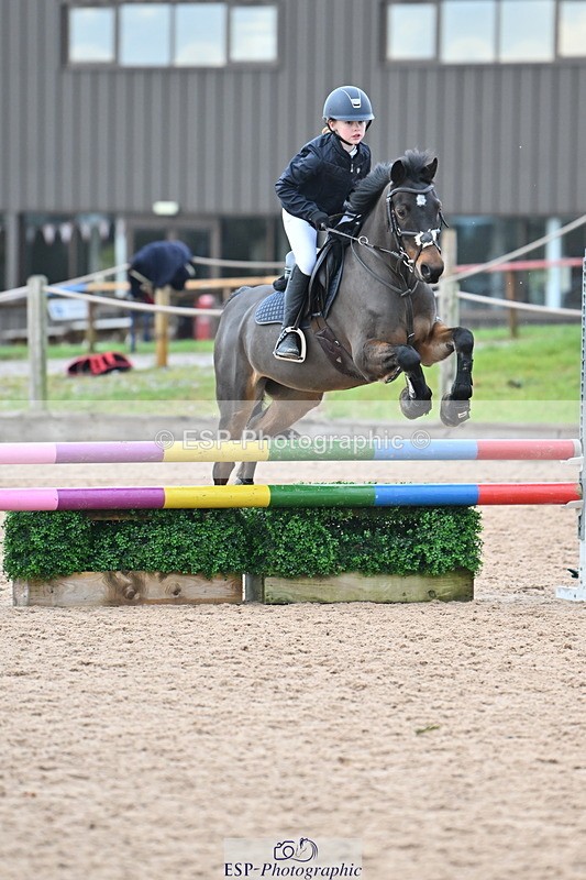 231203A-132453-01380 - Cls 23 Stepping Stones 128cm & 138cm