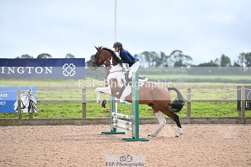 240813-154534-00082 - Clear round & 60cm