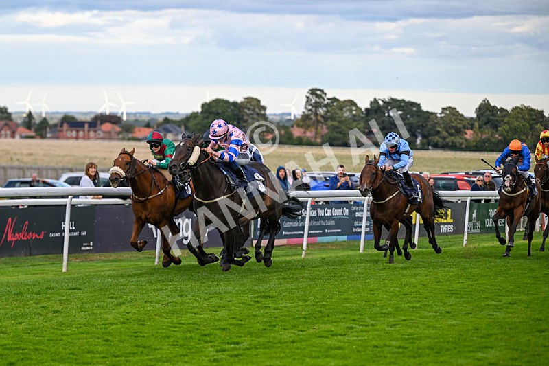 160926-Race 7-Star Suepreme-1851 - Race 7 5.20pm Hurn Handicap (Div I)