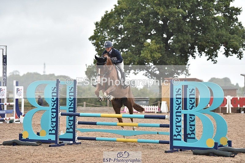 250830-115854-00860 - B-064-Amy.Tough