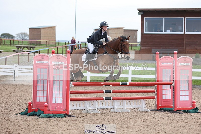 241101A-084638-00398 - FRI Cls 2 British Novice and 90cm Open