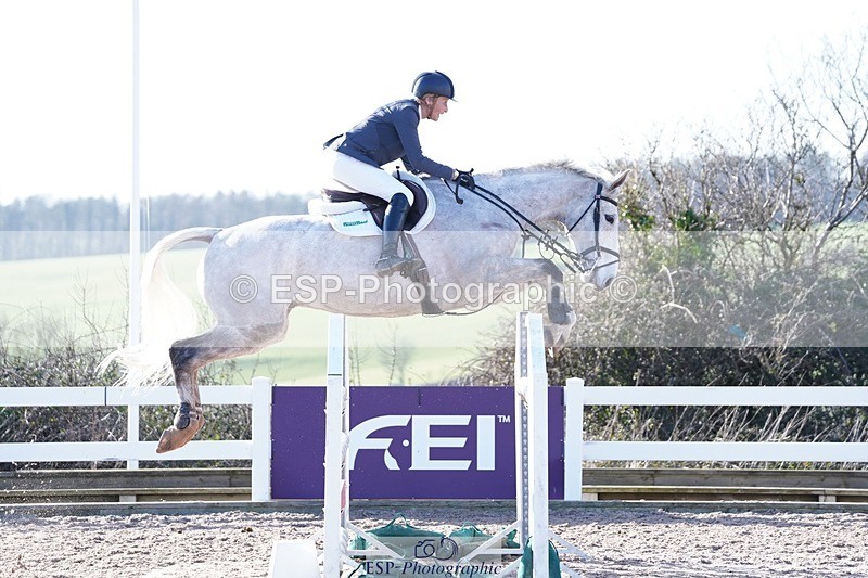 250222-150300-02375 - Cls 15 Foxhunter and 1.20m Open