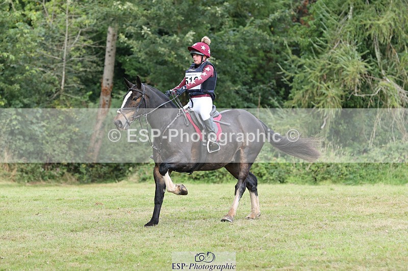 240825X-111415-32223 - 70cm XC 11.00 to 12.00