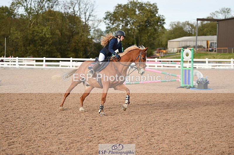 231015A-163910-09350 - Cls 27 1.10m Amateur Q 2nd R