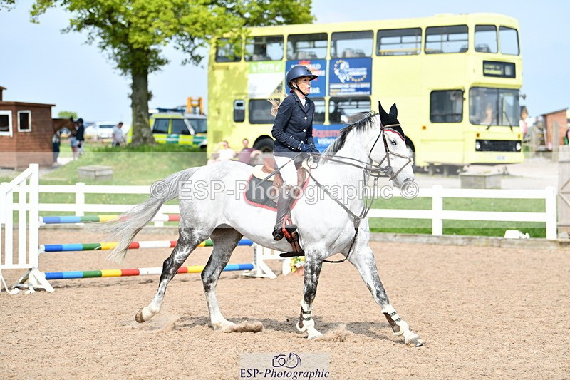 240511A-155813-14236 - Cls 25 British Novice and 90cm Open
