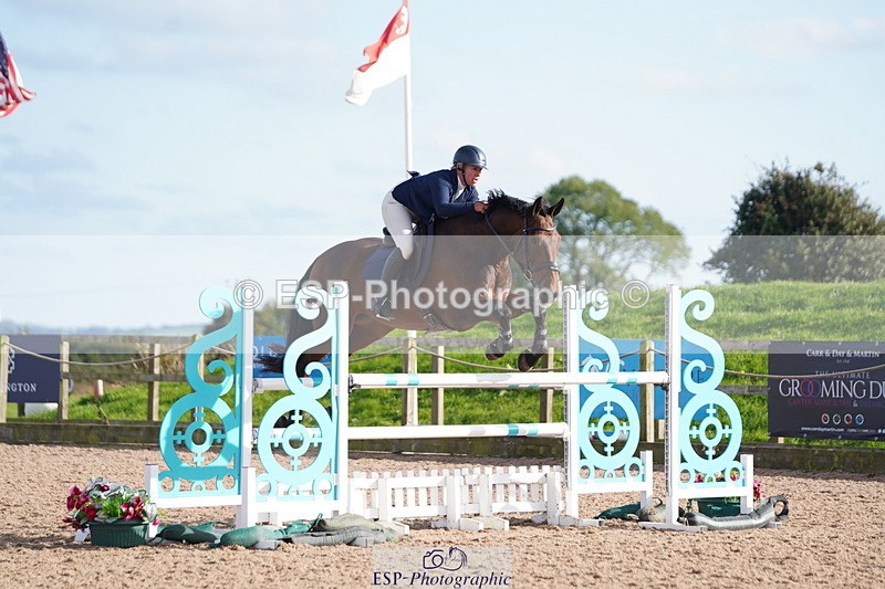 241005A-154418-05090 - SAT Cls 12 Snr Fox & 1.20m Open