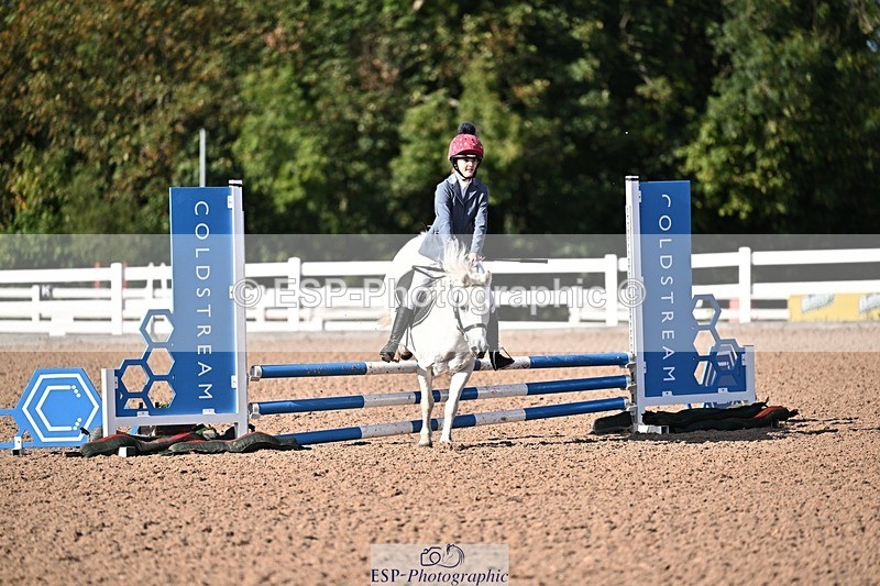 260915-164153-00077 - Clear Round and 60cm