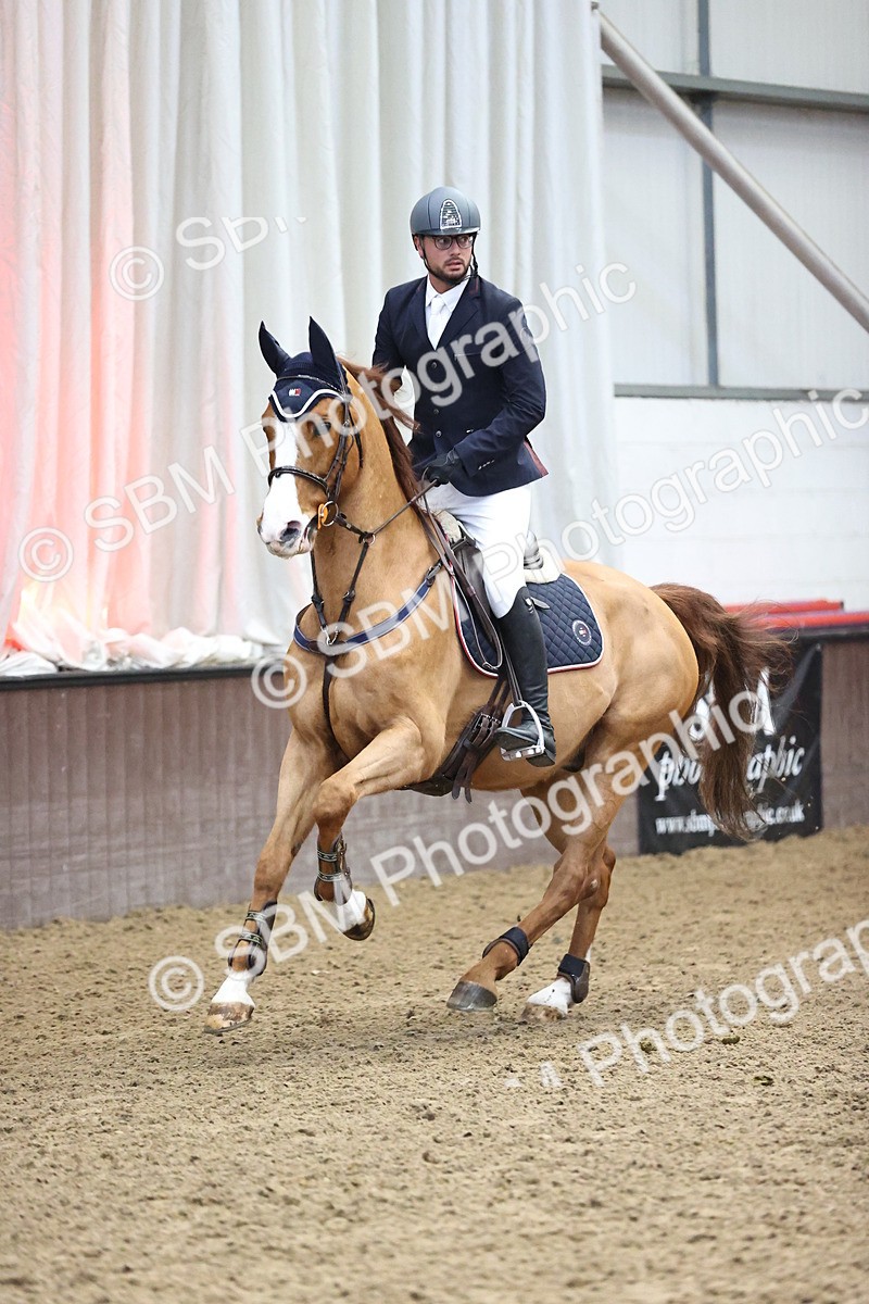 SBM_004902 - Class 16 - Senior Newcomers - 1.10m