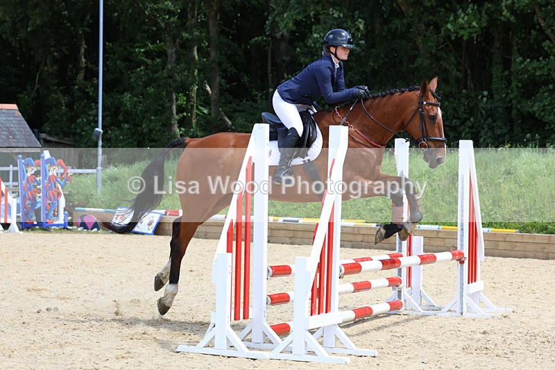 3E7A2216 - Class 4: 70 -75cm Part A